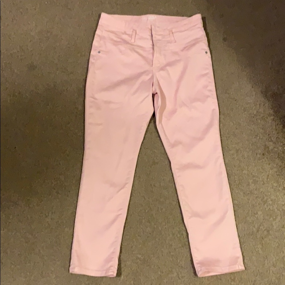 Capri pants